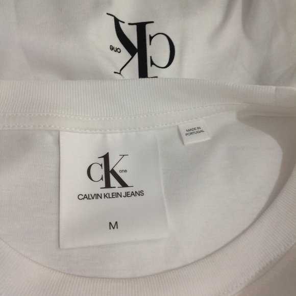 Calvin Klein - Big Logo T-Shirt - Picture 4 of 4